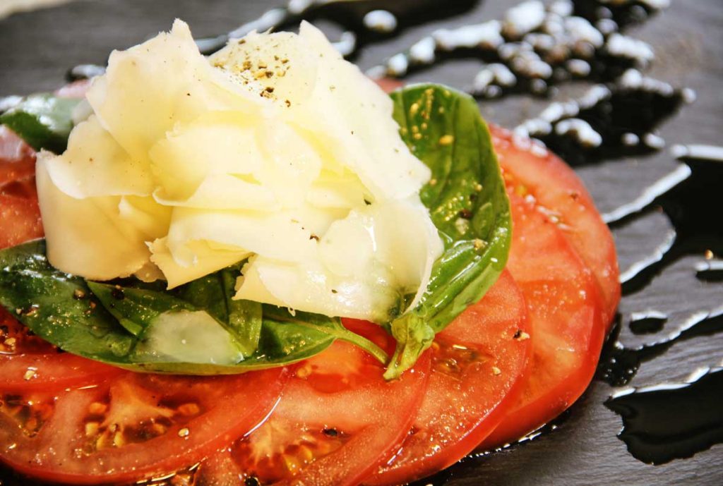 カチョカヴァロカプレーゼ